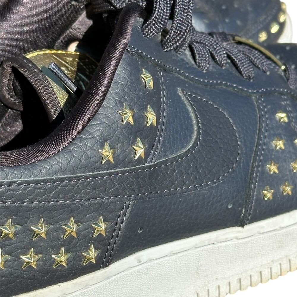 Nike Air Force 1 Black and Gold Stars Studded Sneakers GUC Size 9 - Picture 9 of 16